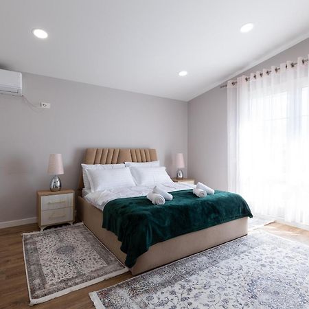 Tibi'S Villa Fushe-Kruje ภายนอก รูปภาพ